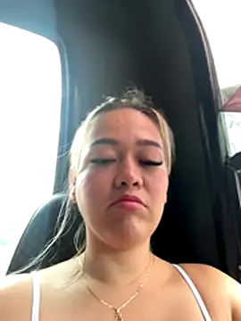 Danielavegax online show from 10/26/25, 08:09