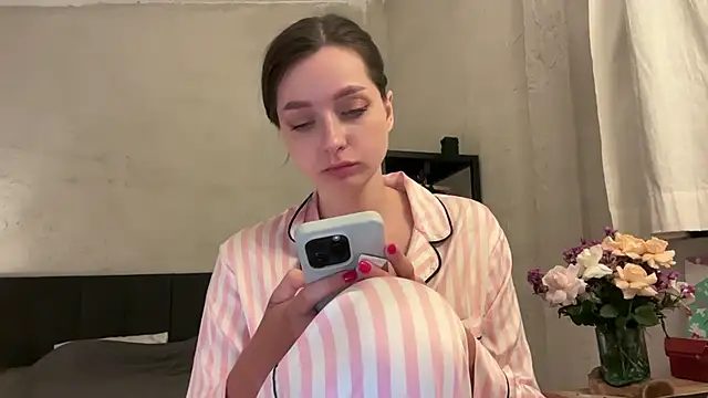  liatris  online show from 03/08/25, 11:37