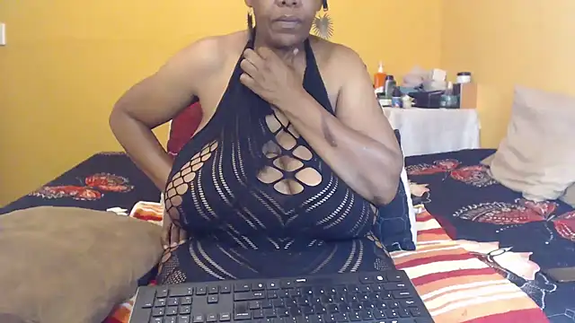 bustykelly online show from 02/10/26, 09:41