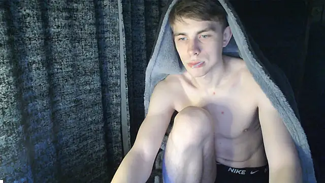 Student Oliver online show from 11/30/25, 07:14