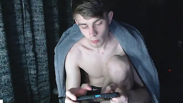 Student Oliver online show from 11/21/25, 06:07