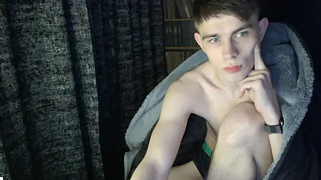 Student Oliver online show from 02/08/26, 06:49