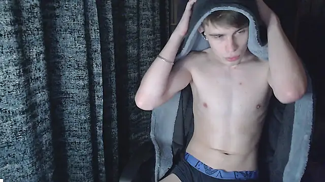 Student Oliver online show from 11/23/25, 07:02