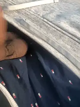 Snapshot of Lun4chuut chatting on 03/01/25, 02:02 Lun4chuut online show from 03/01/25, 02:02