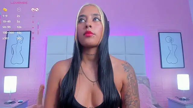 charlotte kisss online show from 04/10/26, 06:26