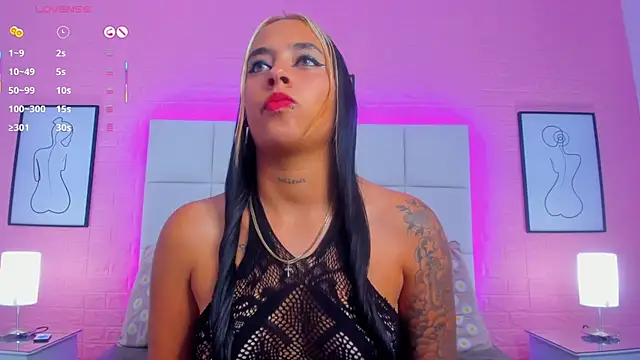 charlotte kisss online show from 06/14/26, 12:06