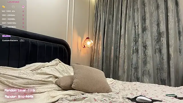 Fleur Delis online show from 02/17/26, 05:10