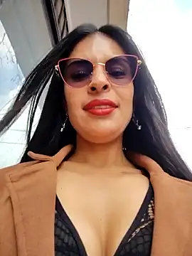 Astrid-- online show from 12/22/25, 07:58