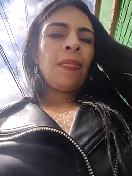 Snapshot of Astrid-- chatting on 06/19/26, 03:07 Astrid-- online show from 06/19/26, 03:07