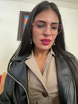 Snapshot of Astrid-- chatting on 04/17/26, 03:04 Astrid-- online show from 04/17/26, 03:04