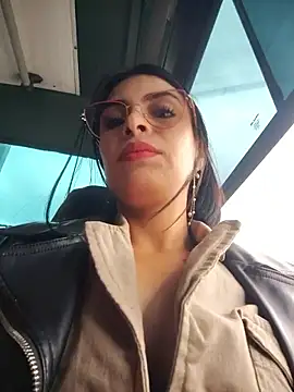 Snapshot of Astrid-- chatting on 06/01/26, 03:11 Astrid-- online show from 06/01/26, 03:11