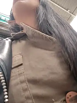 Astrid-- online show from 10/02/25, 03:04