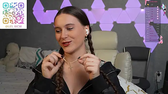 Snapshot of HarleyDeess chatting on 01/14/26, 07:17 HarleyDeess online show from 01/14/26, 07:17