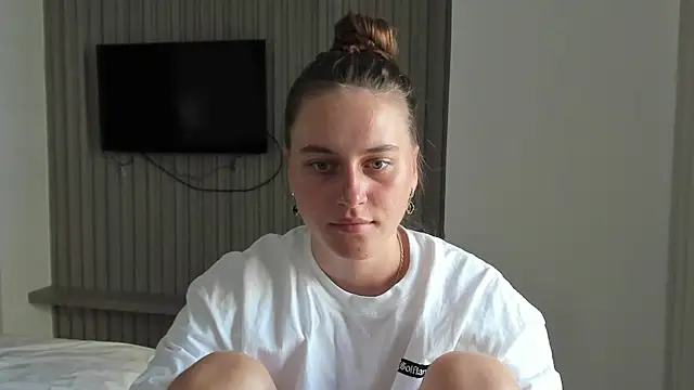 Snapshot of HarleyDeess chatting on 02/23/26, 03:08 HarleyDeess online show from 02/23/26, 03:08