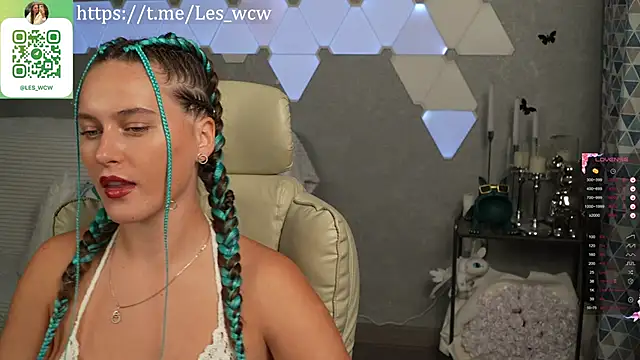 HarleyDeess online show from 10/02/25, 08:45