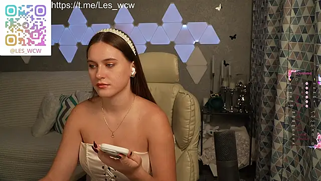 HarleyDeess online show from 11/04/25, 10:13