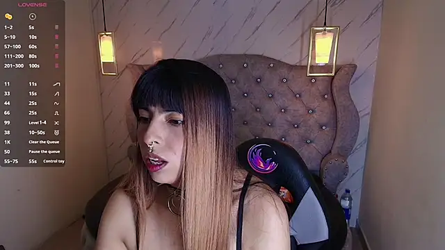 Alice Laurentt online show from 12/18/25, 02:38