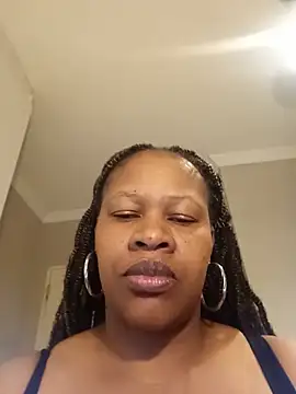 bustylisa1983 online show from 07/29/26, 05:50