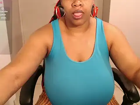 bustylisa1983 online show from 11/20/25, 07:31