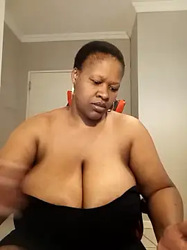 bustylisa1983 online show from 01/13/26, 01:04