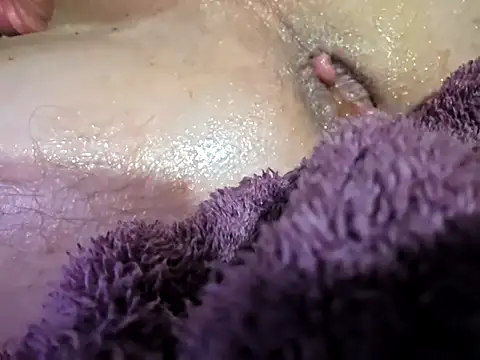 Travislovescum online show from 11/17/25, 05:00