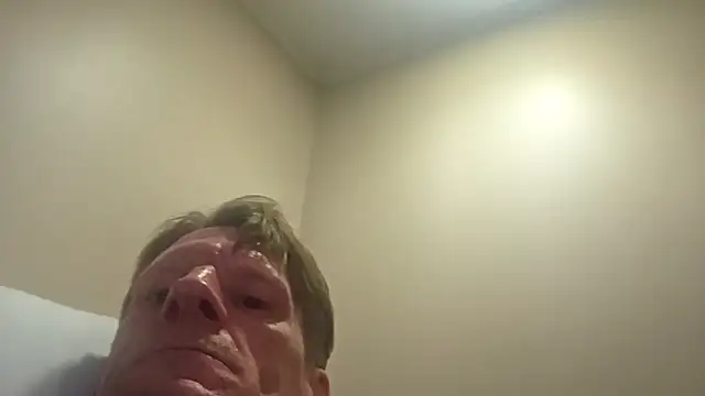 Travislovescum online show from 03/01/26, 06:35