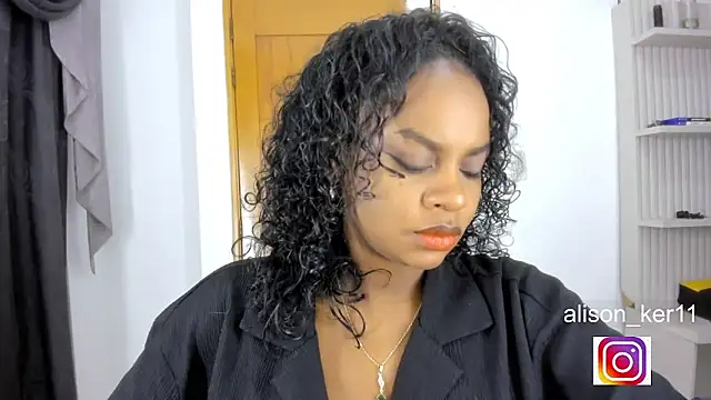 alison-ker3 online show from 05/13/26, 10:11