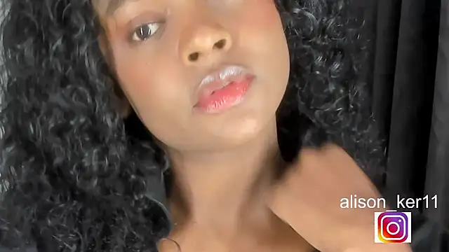 alison-ker3 online show from 02/06/26, 10:33