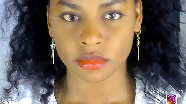 alison-ker3 online show from 10/29/25, 07:29