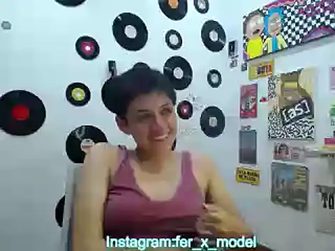 Snapshot of 9_Fernanda_9 chatting on 03/19/25, 02:05 9 Fernanda 9 online show from 03/19/25, 02:05