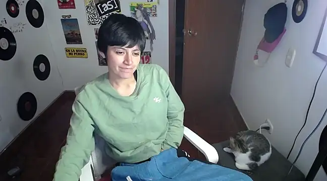 Snapshot of 9_Fernanda_9 chatting on 02/09/25, 01:33 9 Fernanda 9 online show from 02/09/25, 01:33