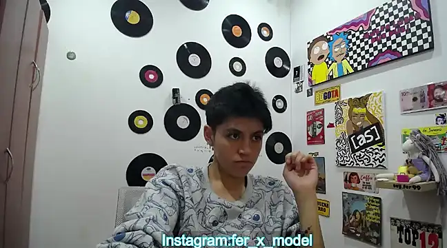 Snapshot of 9_Fernanda_9 chatting on 03/11/25, 12:22 9 Fernanda 9 online show from 03/11/25, 12:22