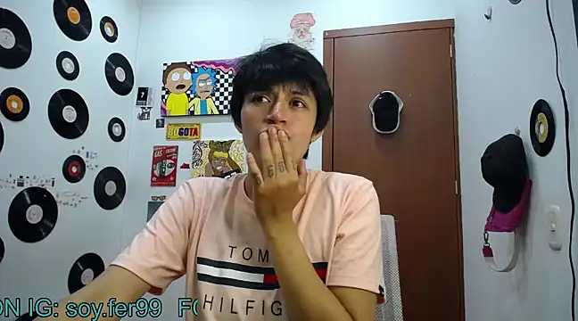 Snapshot of 9_Fernanda_9 chatting on 02/14/25, 01:45 9 Fernanda 9 online show from 02/14/25, 01:45