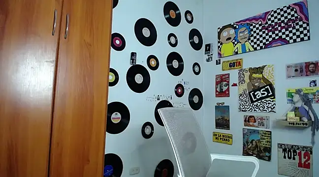 Snapshot of 9_Fernanda_9 chatting on 02/09/25, 04:36 9 Fernanda 9 online show from 02/09/25, 04:36