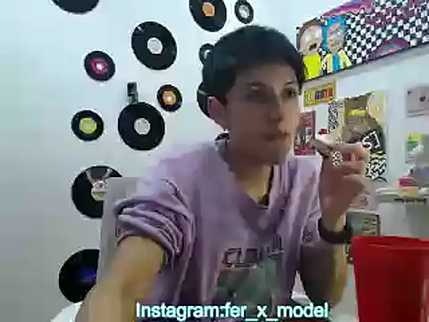 Snapshot of 9_Fernanda_9 chatting on 03/16/25, 02:10 9 Fernanda 9 online show from 03/16/25, 02:10