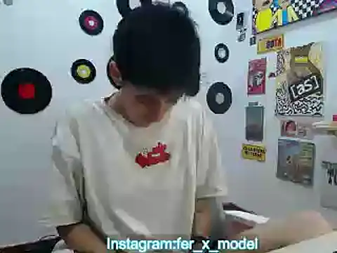 Snapshot of 9_Fernanda_9 chatting on 03/18/25, 01:57 9 Fernanda 9 online show from 03/18/25, 01:57