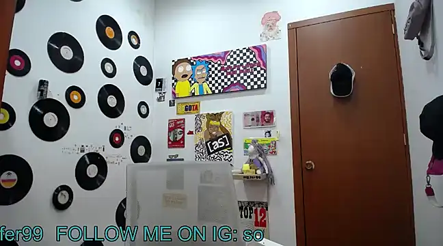 Snapshot of 9_Fernanda_9 chatting on 02/11/25, 03:18 9 Fernanda 9 online show from 02/11/25, 03:18