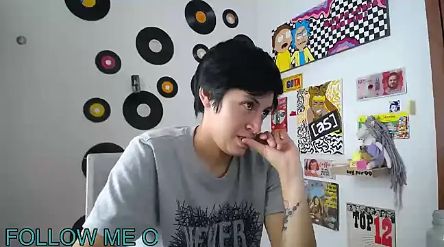 Snapshot of 9_Fernanda_9 chatting on 02/21/25, 06:26 9 Fernanda 9 online show from 02/21/25, 06:26