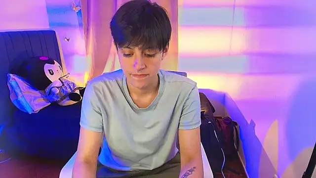 Snapshot of 9_Fernanda_9 chatting on 09/18/25, 07:00 9 Fernanda 9 online show from 09/18/25, 07:00