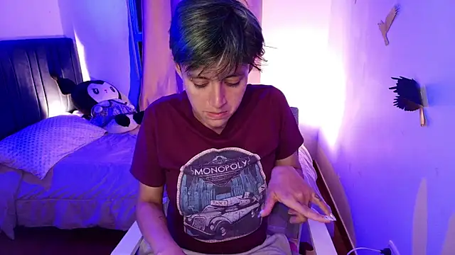 Snapshot of 9_Fernanda_9 chatting on 11/06/25, 04:38 9 Fernanda 9 online show from 11/06/25, 04:38