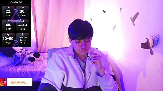 Snapshot of 9_Fernanda_9 chatting on 10/18/25, 09:33 9 Fernanda 9 online show from 10/18/25, 09:33