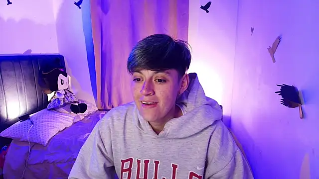 Snapshot of 9_Fernanda_9 chatting on 11/07/25, 03:44 9 Fernanda 9 online show from 11/07/25, 03:44