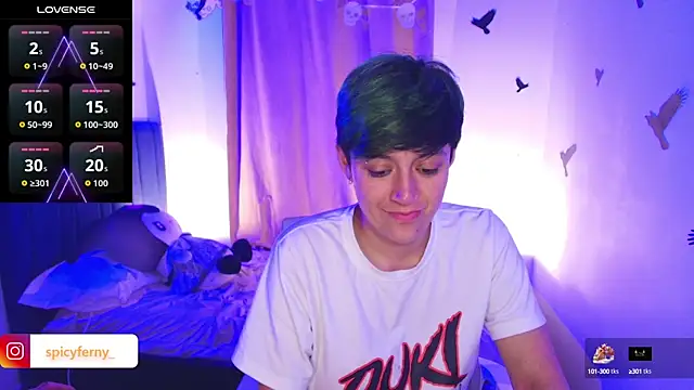 Snapshot of 9_Fernanda_9 chatting on 10/27/25, 08:15 9 Fernanda 9 online show from 10/27/25, 08:15