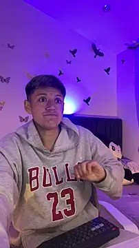 Snapshot of 9_Fernanda_9 chatting on 11/27/25, 07:53 9 Fernanda 9 online show from 11/27/25, 07:53