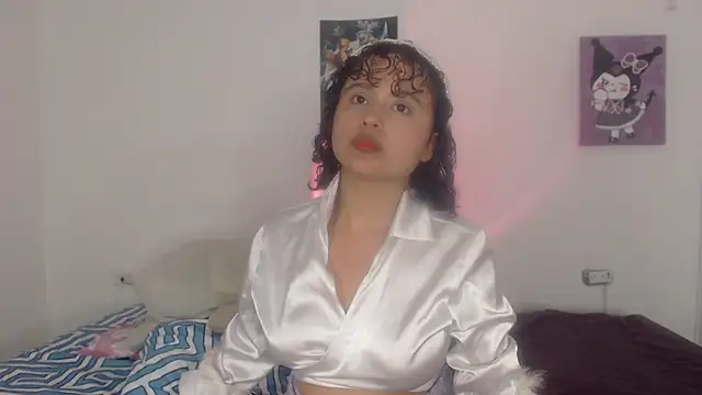 Snapshot of lou_cute chatting on 02/23/25, 03:35 lou cute online show from 02/23/25, 03:35