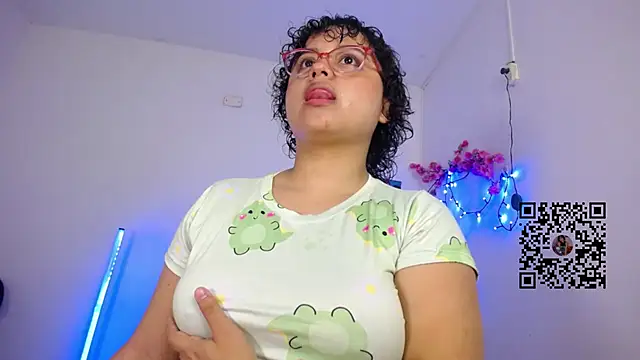 lou cute online show from 07/10/26, 10:48