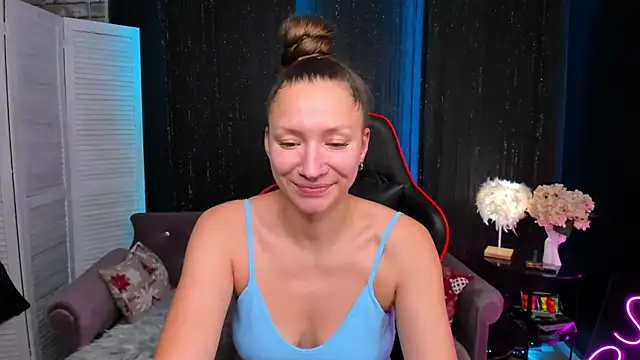 SarahCoksss online show from 11/28/25, 12:22