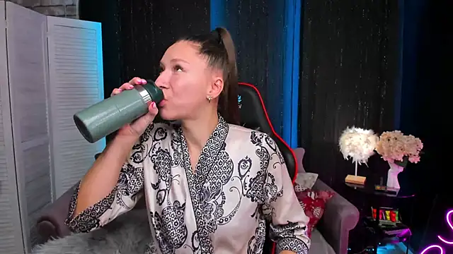 SarahCoksss online show from 11/22/25, 12:54