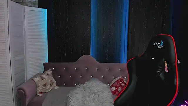 SarahCoksss online show from 11/11/25, 12:49