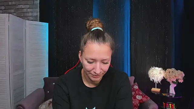 SarahCoksss online show from 11/16/25, 12:37